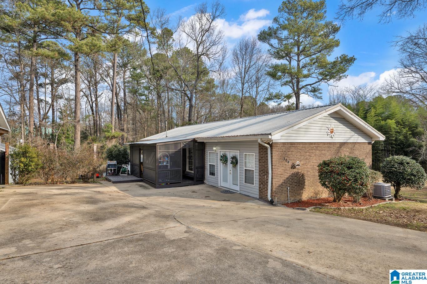 304 6th Street West Jasper, AL 35501 - Photo 31 of 48