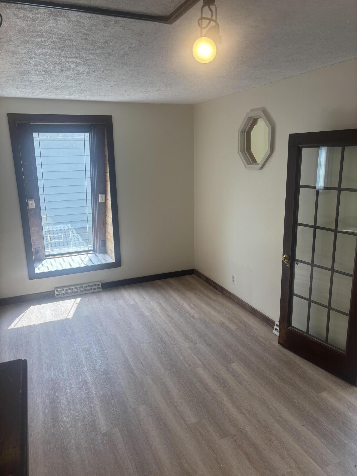 419 Hayes Avenue Racine, WI 53405 - Photo 9 of 27 IMG_8018