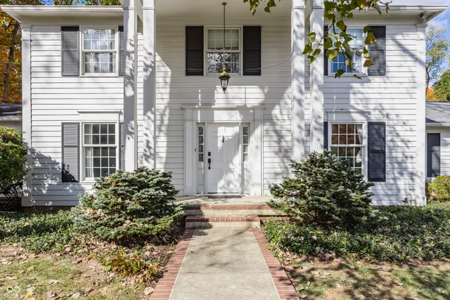 $575,000 | 7102 Dean Road, Indianapolis, IN 46240