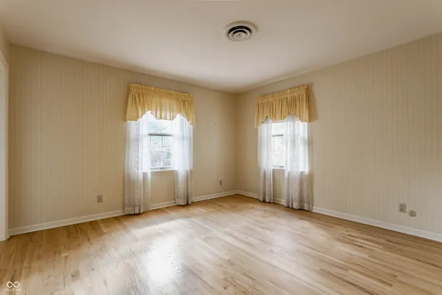 $575,000 | 7102 Dean Road, Indianapolis, IN 46240