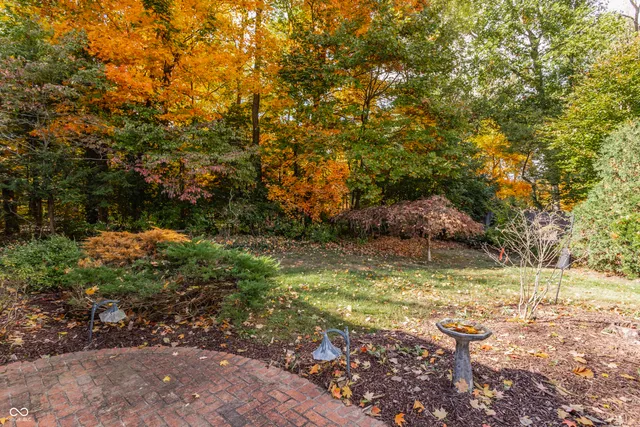 $575,000 | 7102 Dean Road, Indianapolis, IN 46240