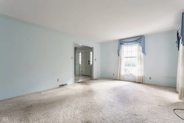 $575,000 | 7102 Dean Road, Indianapolis, IN 46240