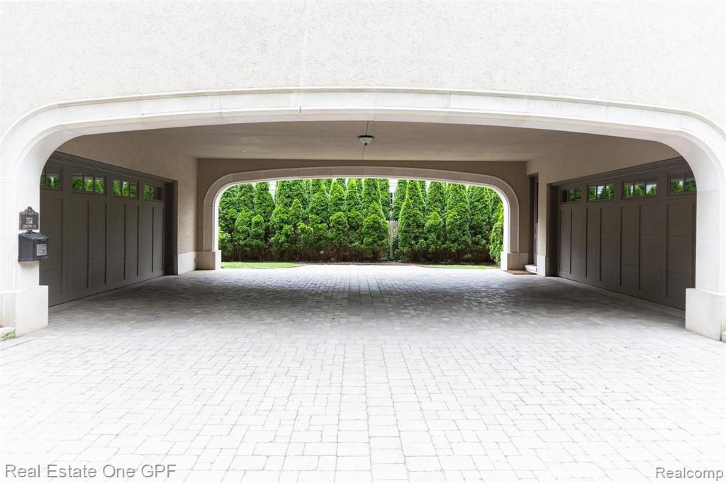 992 Lake Shore Road Grosse Pointe Shores, MI 48236 - Photo 49 of 59