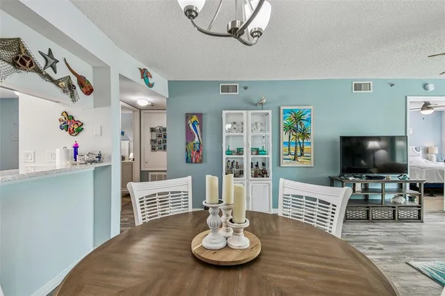 $208,000 | 7301 29th Ave Drive West, Unit 202, Bradenton, FL 34209