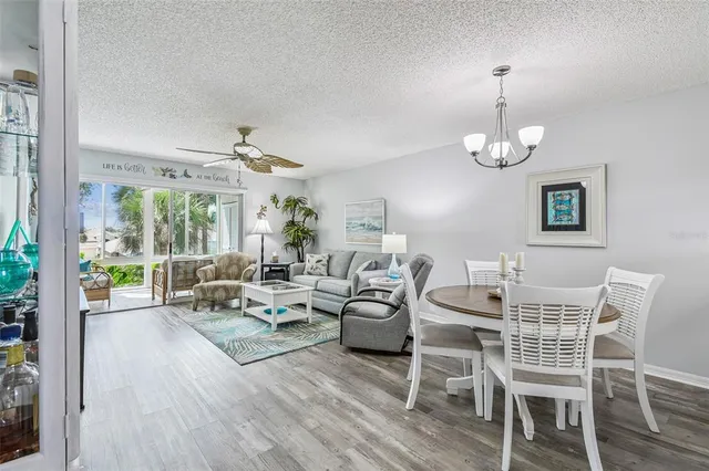 $208,000 | 7301 29th Ave Drive West, Unit 202, Bradenton, FL 34209