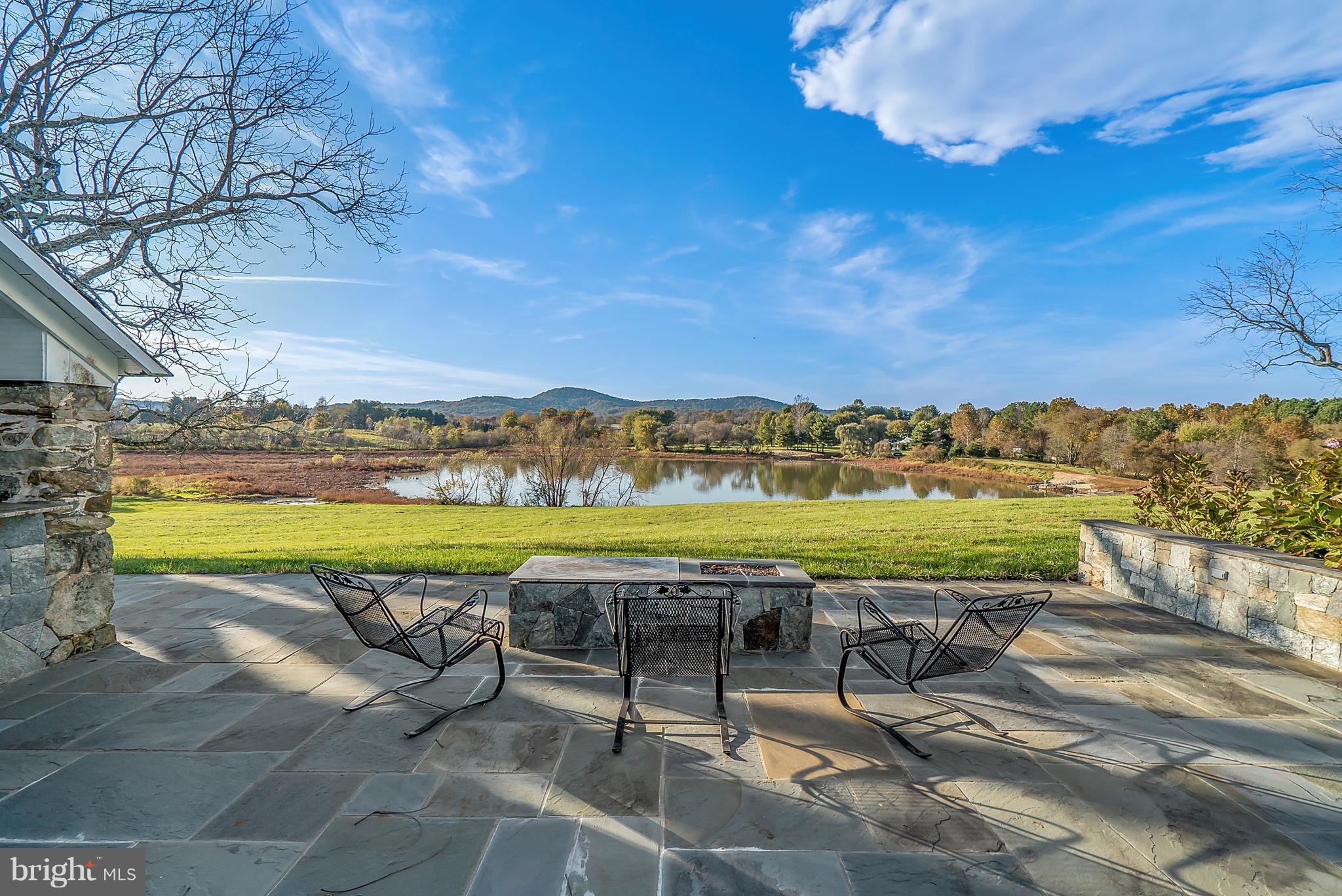 9390 Crest Hill Road Marshall, VA 20115 - Photo 28 of 30 View of Lake from Patio