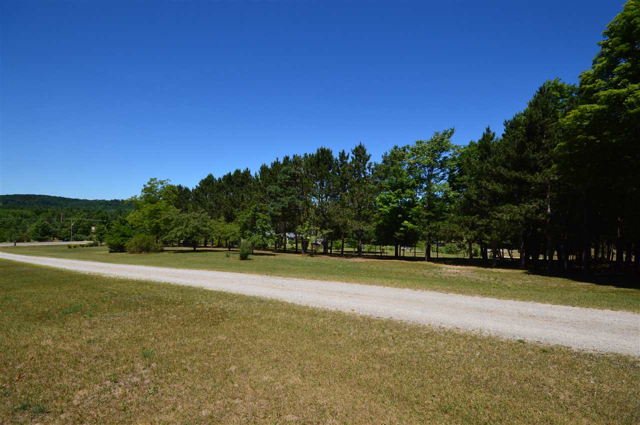 6703 South Lime Lake Road Cedar, MI 49621 - Photo 24 of 26 1850292-23.JPG