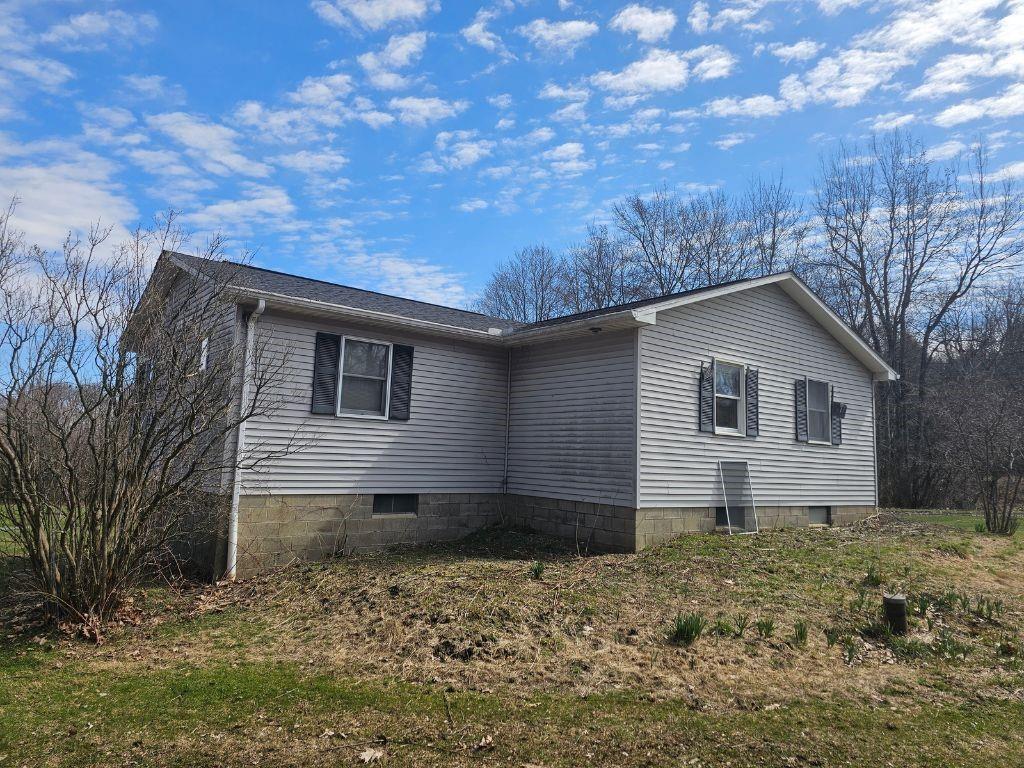 17562 Round Top Road Meadville, PA 16335 - Photo 3 of 24