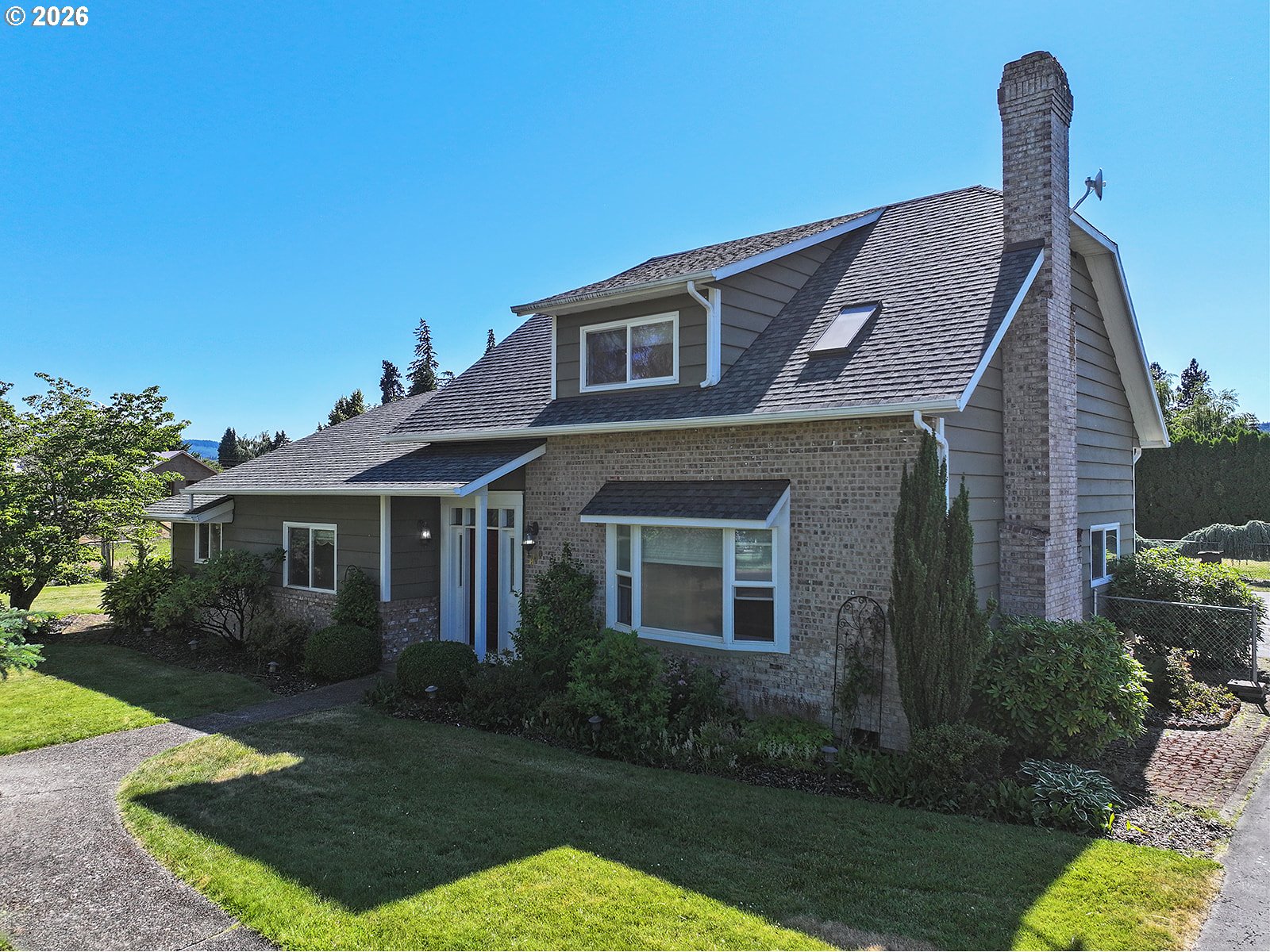 890 Hobbs Road Hood River, OR 97031 - Photo 1 of 44