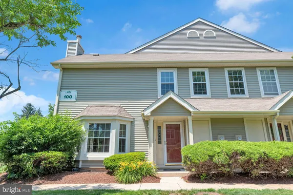 $325,000 | 104 Pertwood Court, Unit 104, Mount Laurel, NJ 08054