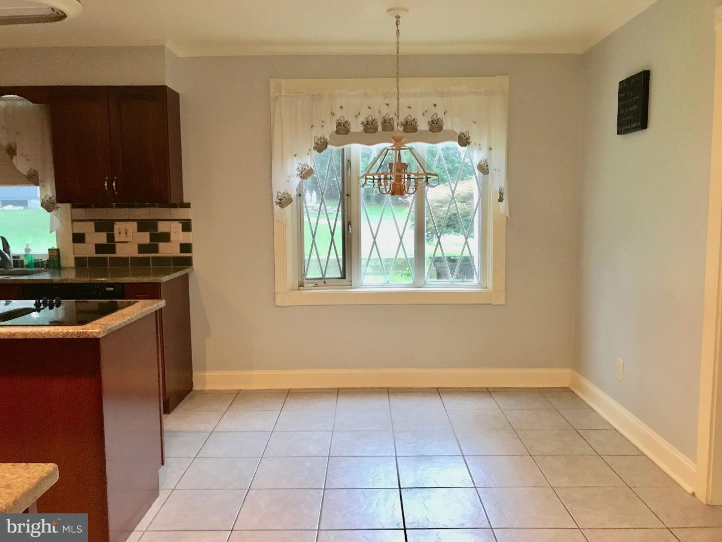 910 Georgetown Road Swarthmore, PA 19081 - Photo 4 of 17 Gallery Image 4