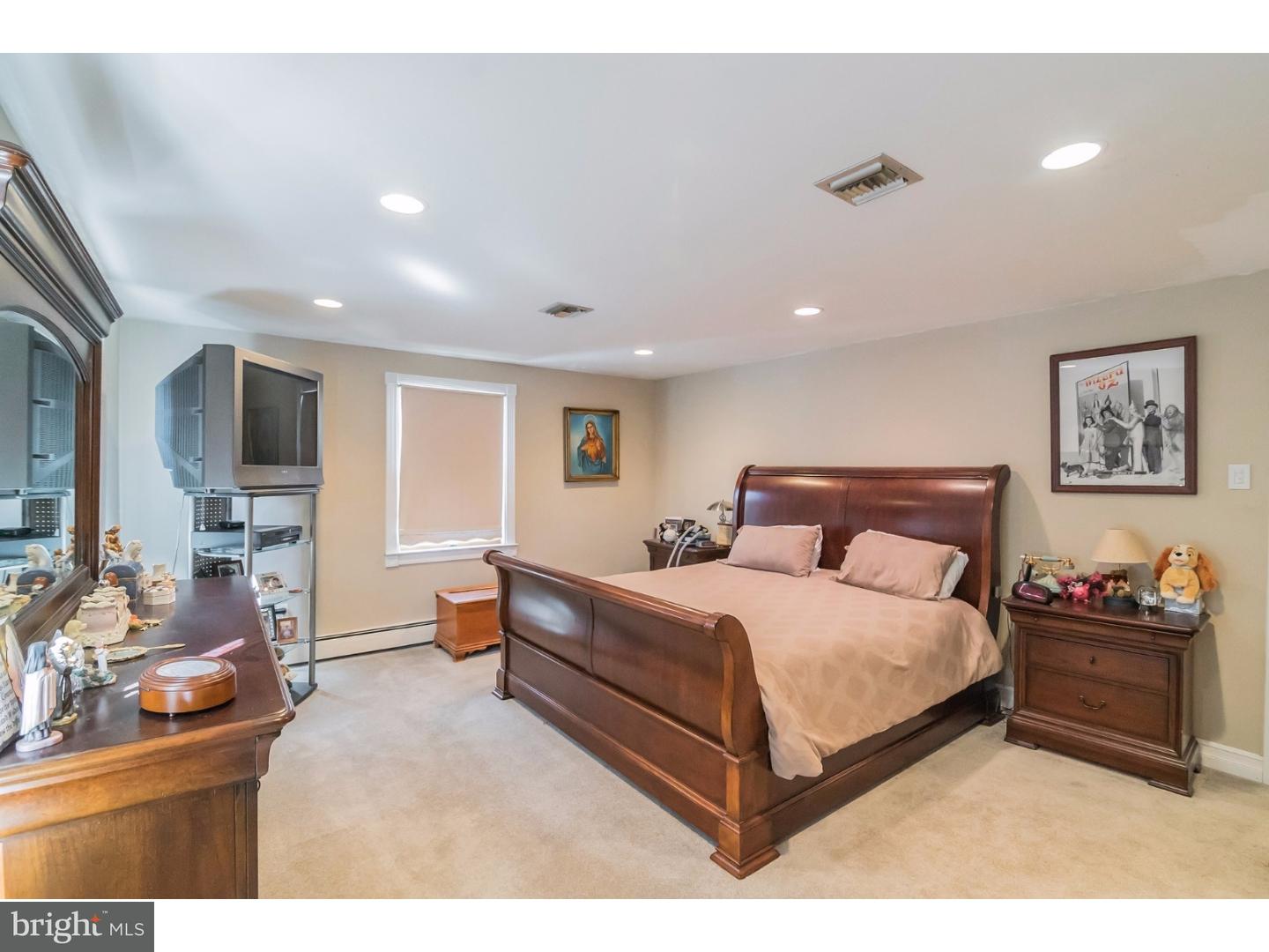910 Georgetown Road Swarthmore, PA 19081 - Photo 8 of 17 Master Bedroom