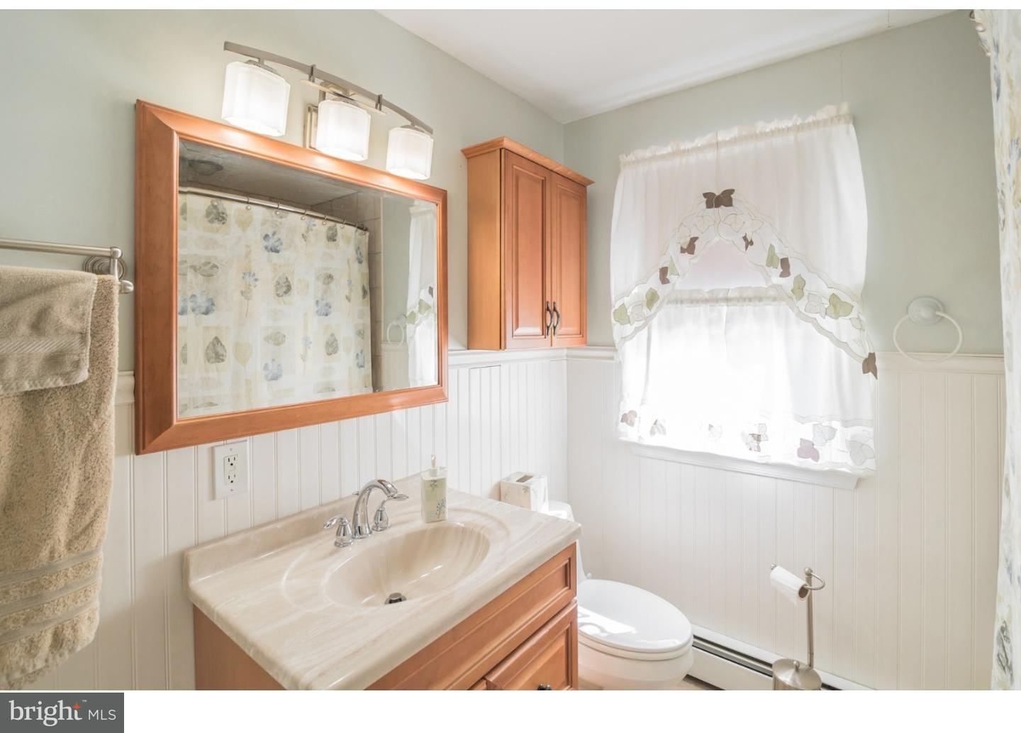 910 Georgetown Road Swarthmore, PA 19081 - Photo 10 of 17 Master Bathroom