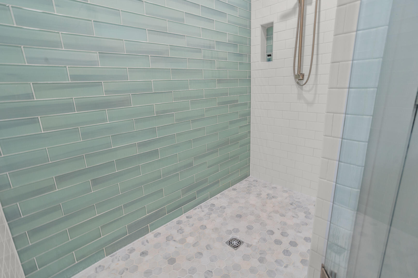 5638 West Peninsula Road Waterford, WI 53185 - Photo 23 of 70 walk-in shower