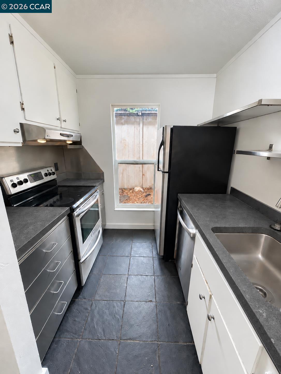 651 Moraga Road, Unit 21 Moraga, CA 94556 - Photo 4 of 12 Gallery Image 4