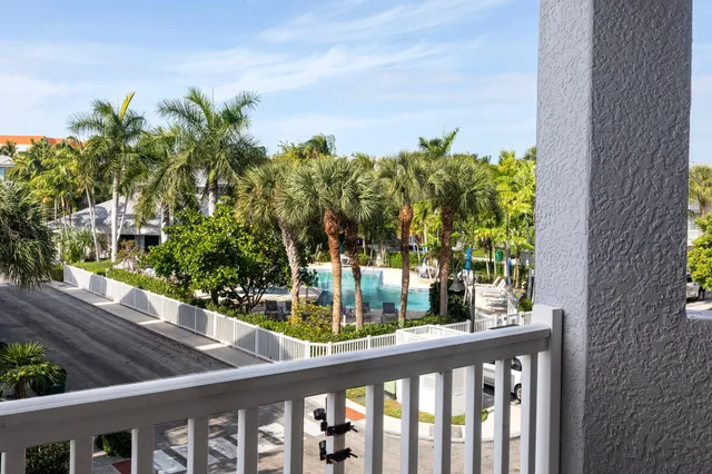 $1,685,000 | 43 Seaside S Court, Key West, FL 33040