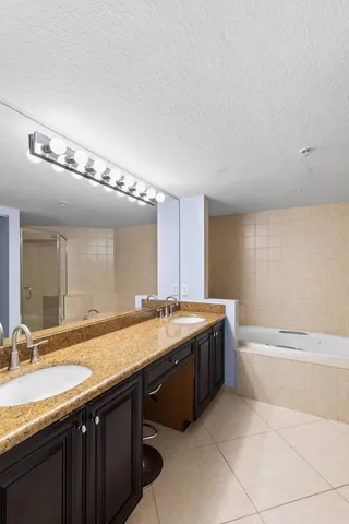 $1,685,000 | 43 Seaside S Court, Key West, FL 33040