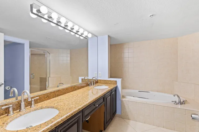 $1,685,000 | 43 Seaside S Court, Key West, FL 33040