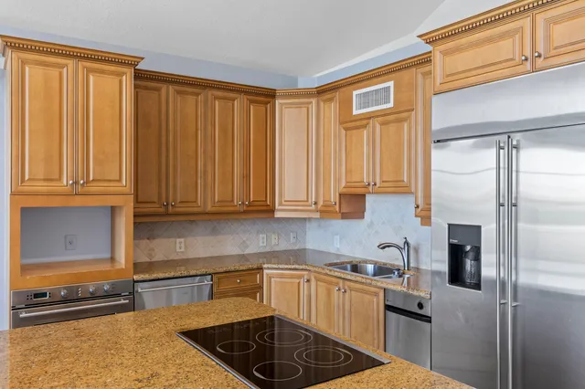 $1,685,000 | 43 Seaside S Court, Key West, FL 33040