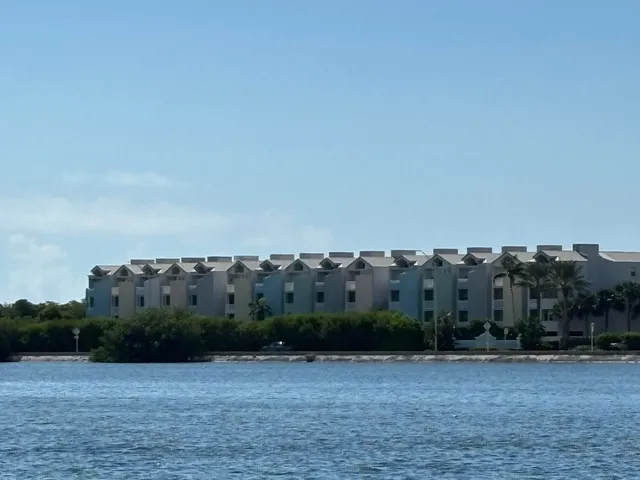 $1,685,000 | 43 Seaside S Court, Key West, FL 33040