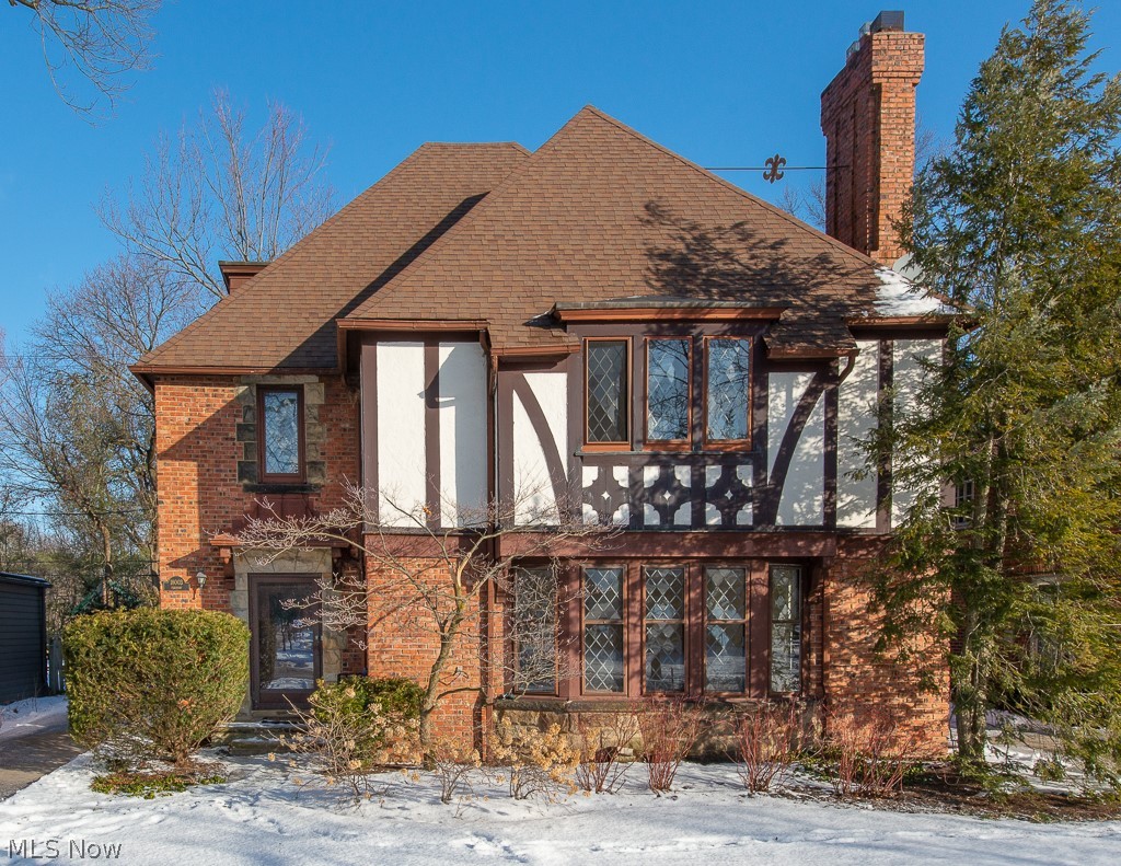 18003 Fernway Road Beachwood, OH 44122 - Photo 1 of 33
