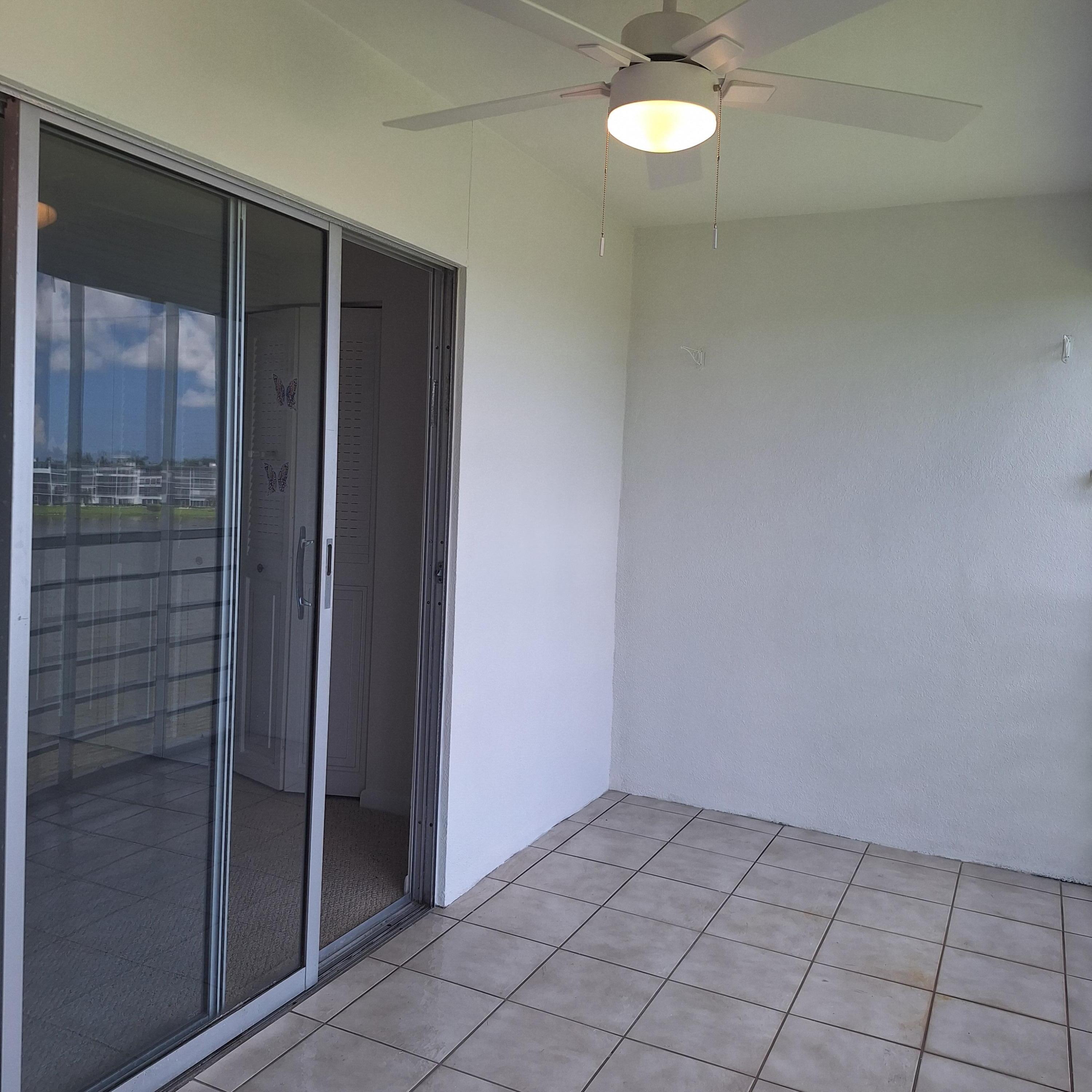 4007 Cornwall East, Unit 4007 Boca Raton, FL 33434 - Photo 15 of 35 doors to lanai