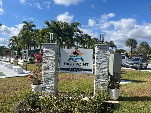 $190,000 | 910 South Drive, Unit A, Delray Beach, FL 33445