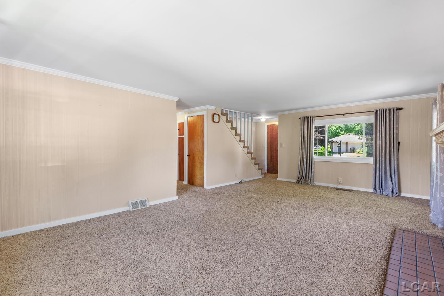 2439 Airport Road Adrian, MI 49221 - Photo 21 of 45
