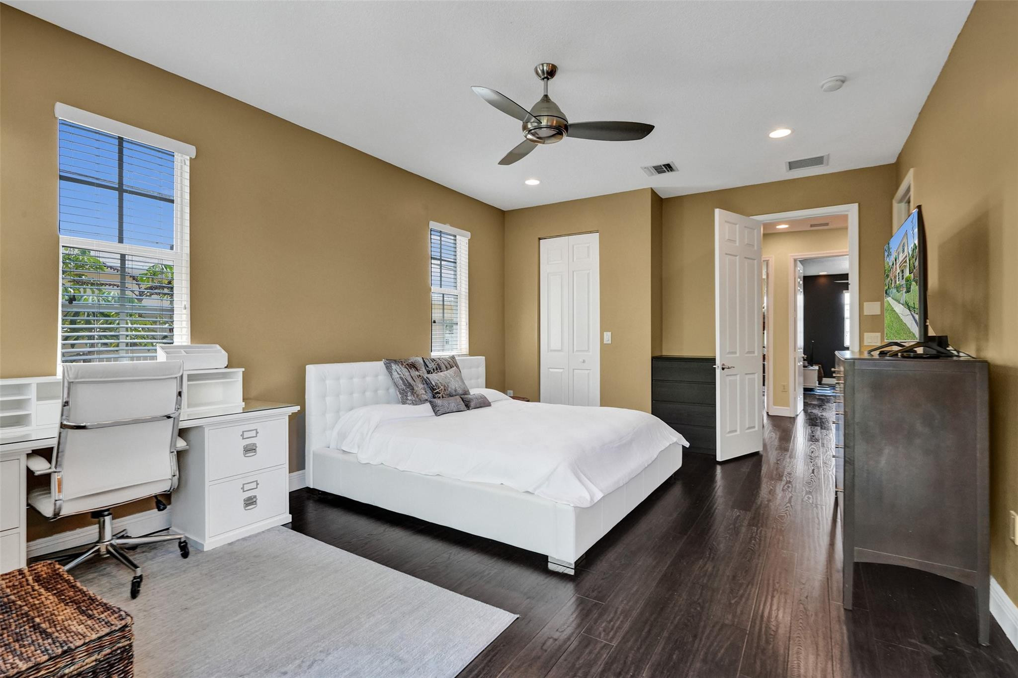 816 South Riverside Drive, Unit 816 Pompano Beach, FL 33062 - Photo 5 of 15 Photo 5