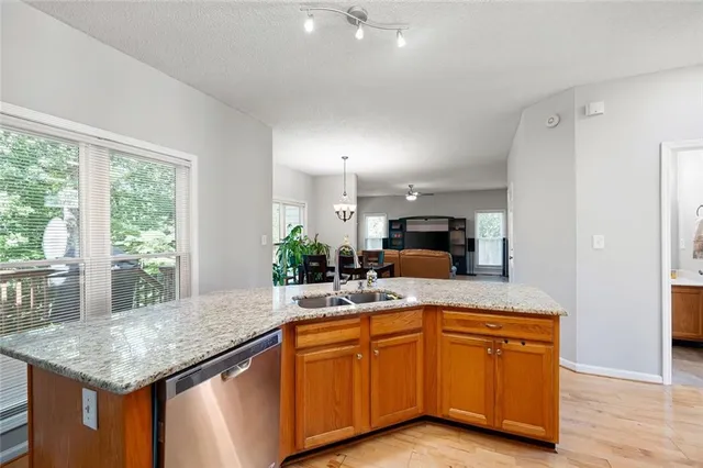 $2,900 | 821 Soaring Drive Northeast, Marietta, GA 30062