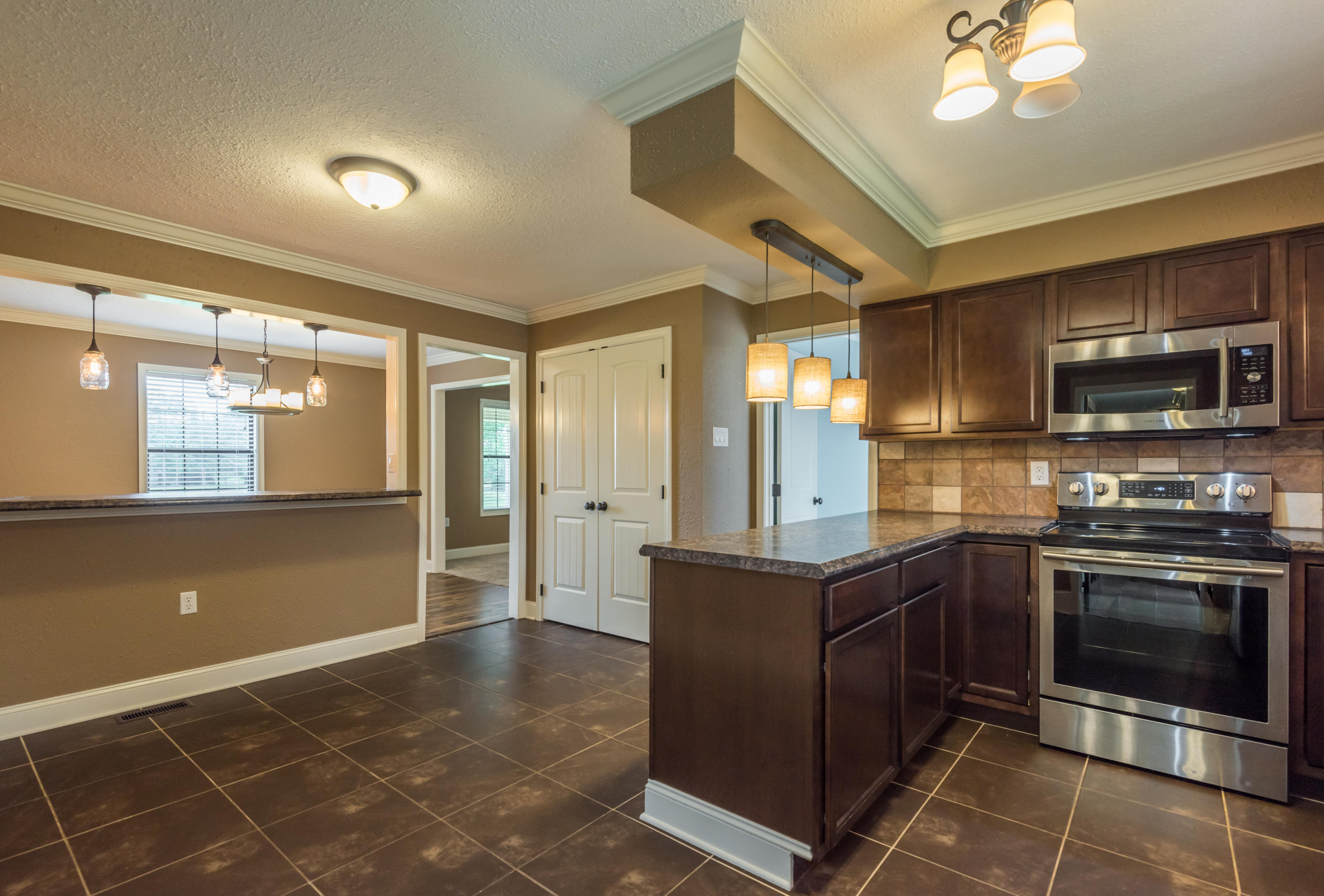 8709 East Emory Road Corryton, TN 37721 - Photo 4 of 25 8709E.EmoryRd-29