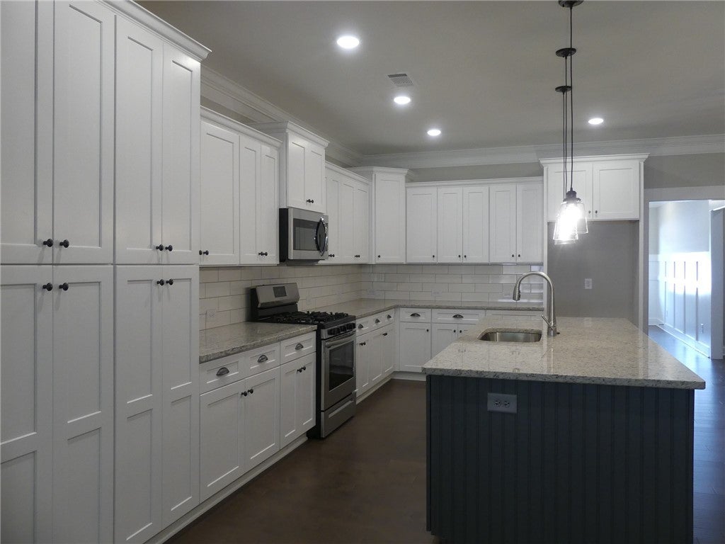 67 Merlin Street, Unit C2 Opelika, AL 36801 - Photo 12 of 24 Gallery Image 12