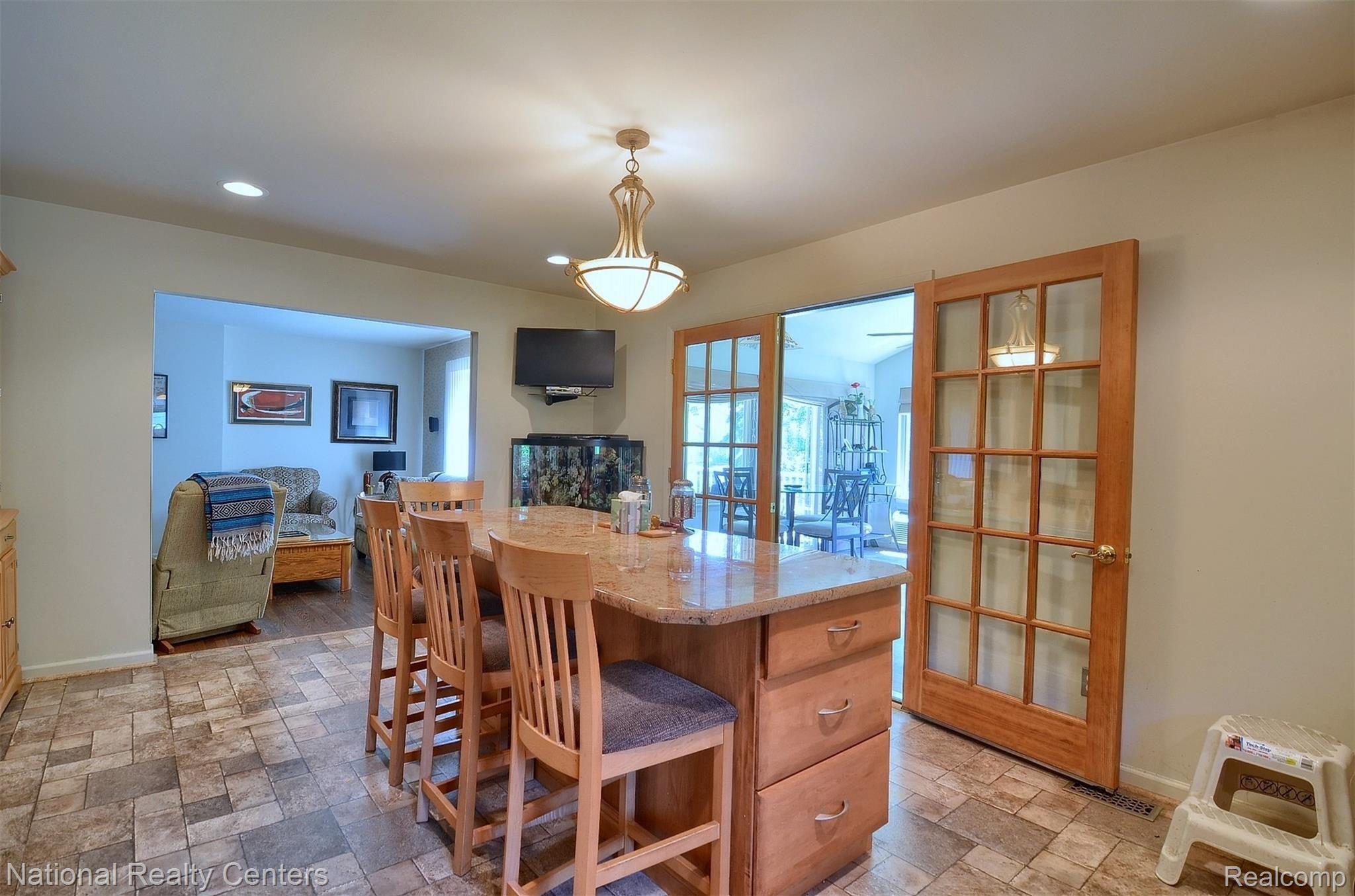 42311 Park Ridge Road Novi, MI 48375 - Photo 10 of 24 10-Breakfast Nook.jpg