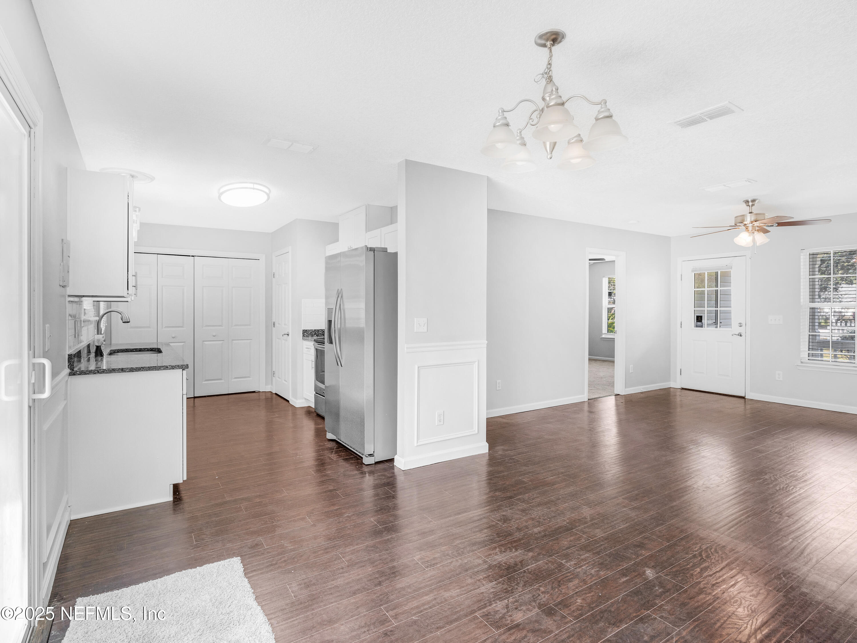 2750 Anniston Road Jacksonville, FL 32246 - Photo 14 of 41 dining 2