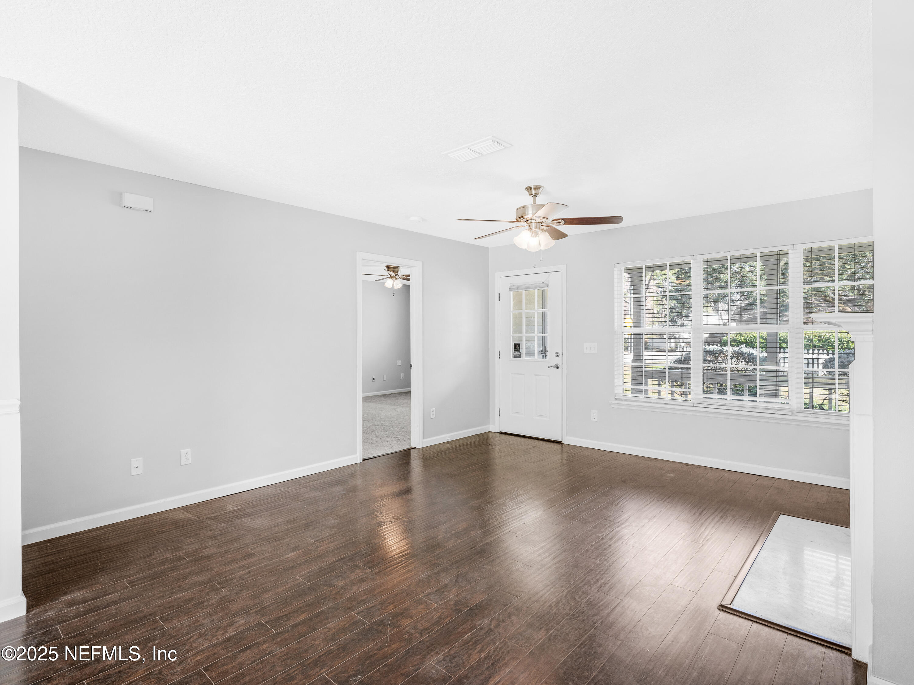2750 Anniston Road Jacksonville, FL 32246 - Photo 9 of 41 living 1