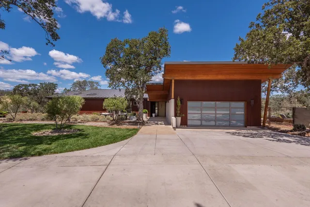 $2,850,000 | 26000 Venado Drive, Winters, CA 95694