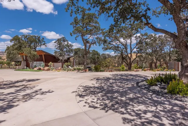 $2,850,000 | 26000 Venado Drive, Winters, CA 95694