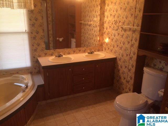 407 Joseph Street Bessemer, AL 35020 - Photo 8 of 23