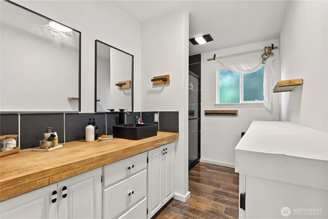 $649,999 | 518 Bennett Street, Sedro-Woolley, WA 98284