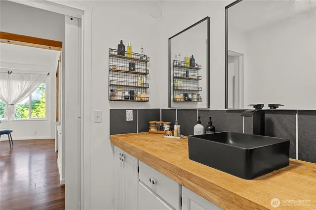 $649,999 | 518 Bennett Street, Sedro-Woolley, WA 98284