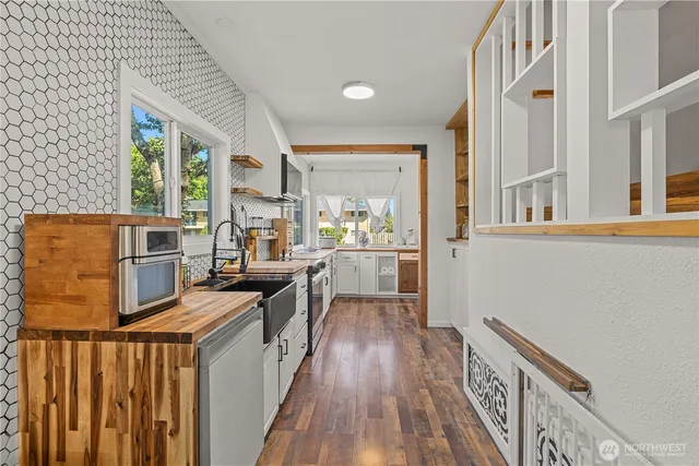 $649,999 | 518 Bennett Street, Sedro-Woolley, WA 98284