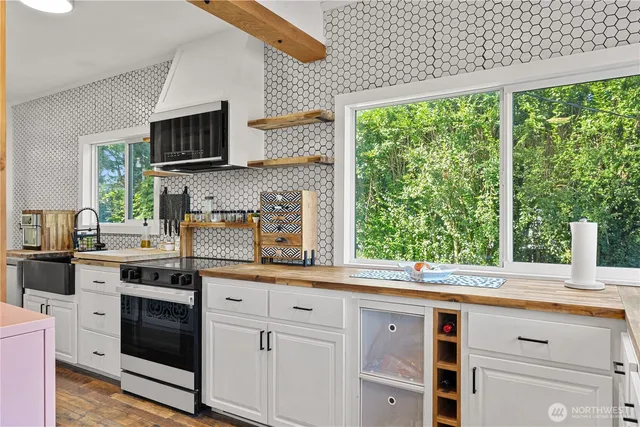 $649,999 | 518 Bennett Street, Sedro-Woolley, WA 98284