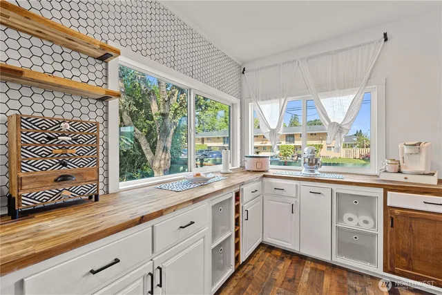 $649,999 | 518 Bennett Street, Sedro-Woolley, WA 98284