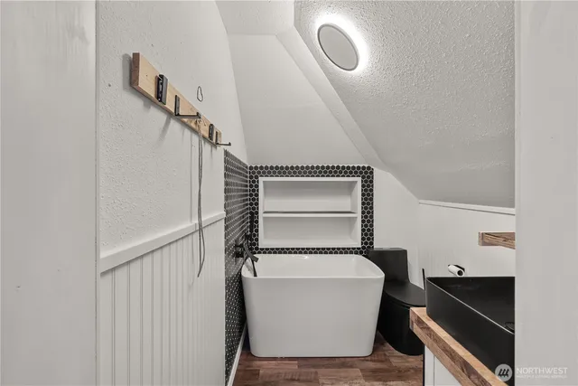 $649,999 | 518 Bennett Street, Sedro-Woolley, WA 98284