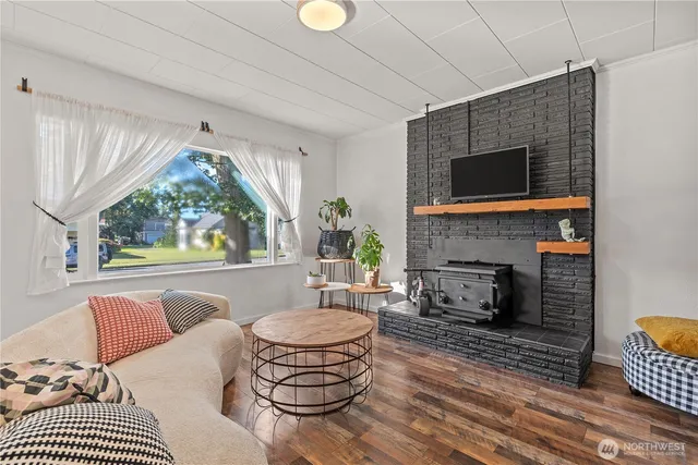 $649,999 | 518 Bennett Street, Sedro-Woolley, WA 98284