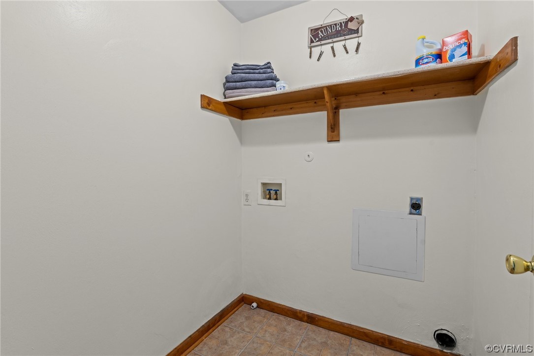 131 Stoney Ridge Avenue, Unit 52 Suffolk, VA 23435 - Photo 29 of 36 a close up of a wall