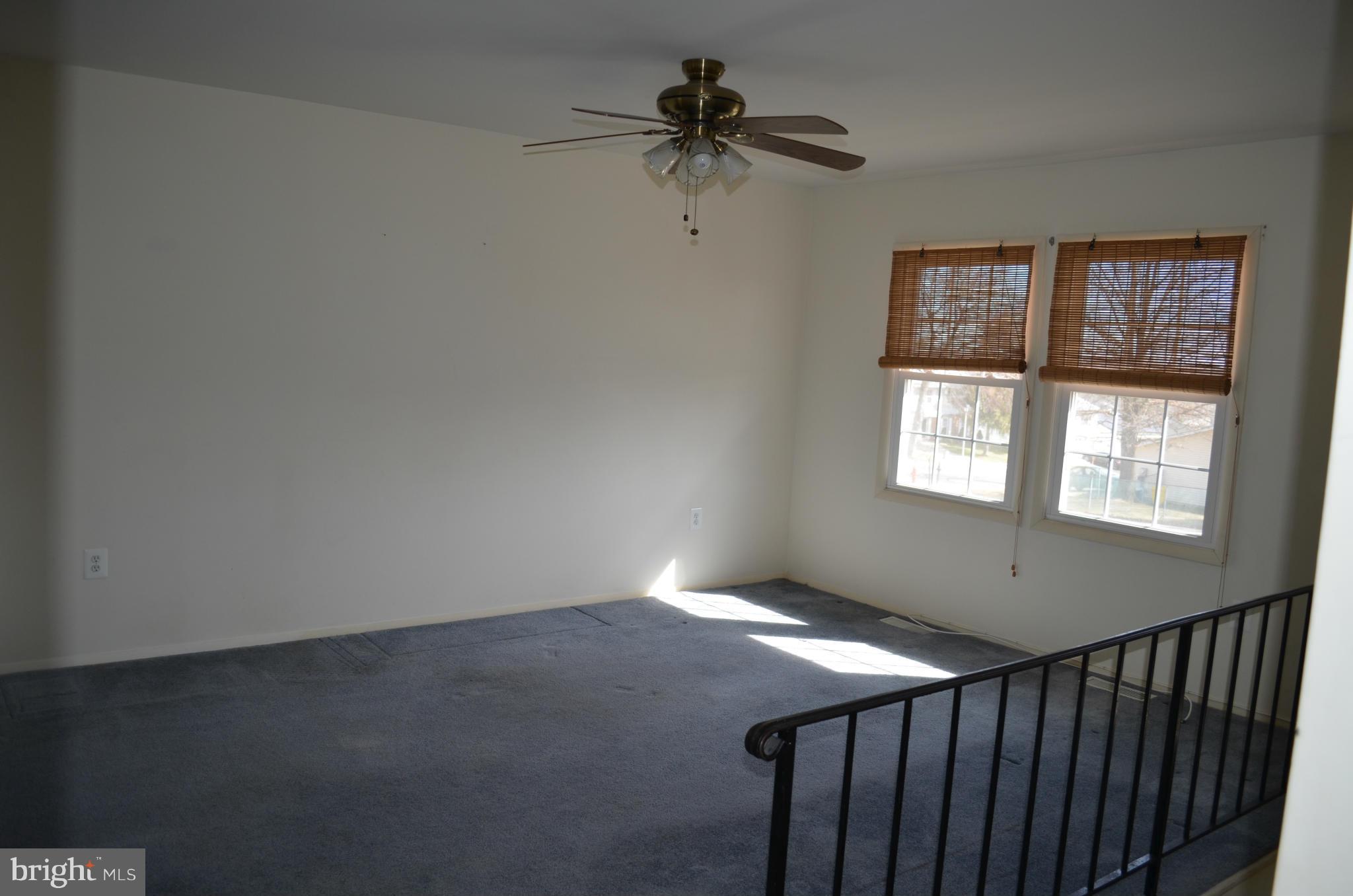7916 Chalice Road Severn, MD 21144 - Photo 5 of 24 Living Room