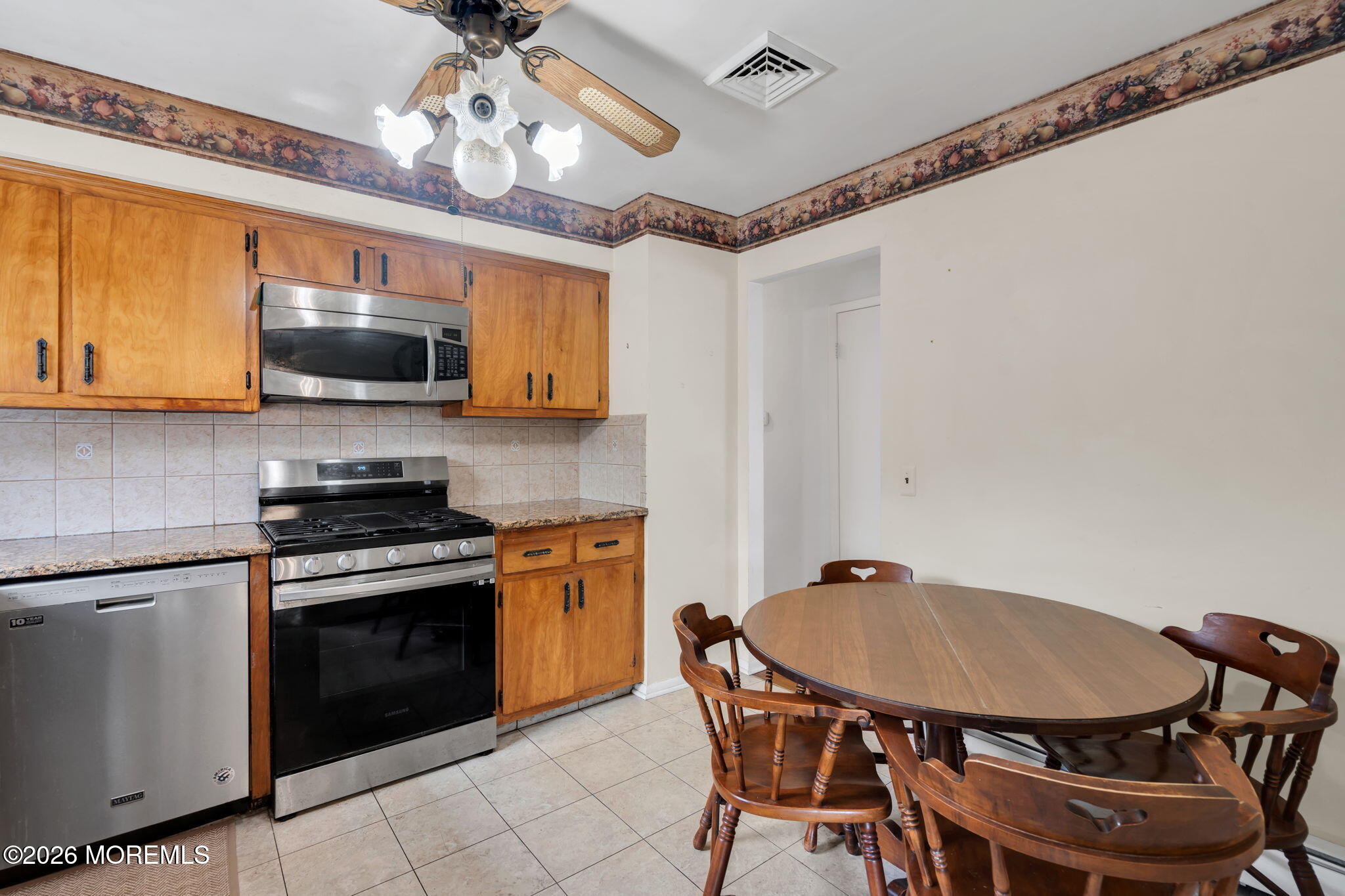 165 Old Post Road Edison, NJ 08817 - Photo 9 of 30 13-web-or-mls-DSC05715