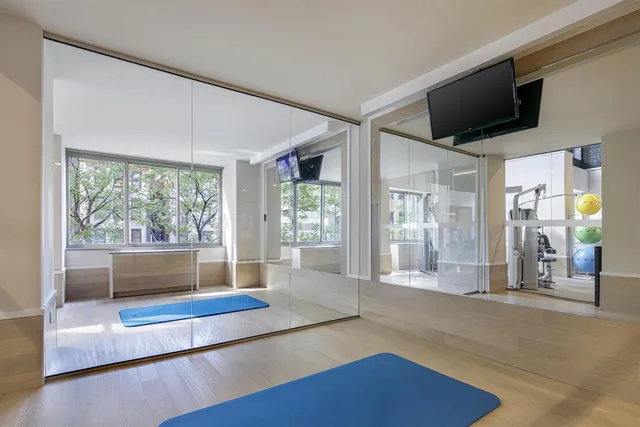 $5,595 | 360 West 43rd Street, Unit S8E | Hell's Kitchen