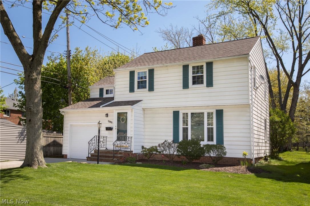 1295 Clearview Road Cleveland, OH 44124 - Photo 1 of 31